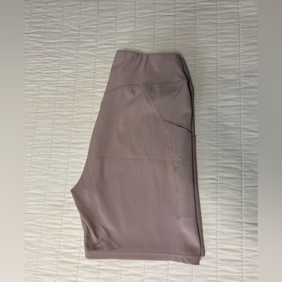 Women’s Ribbed High-Rise Crossover Taupe Biker Shorts Size XL - Picture 6 of 12